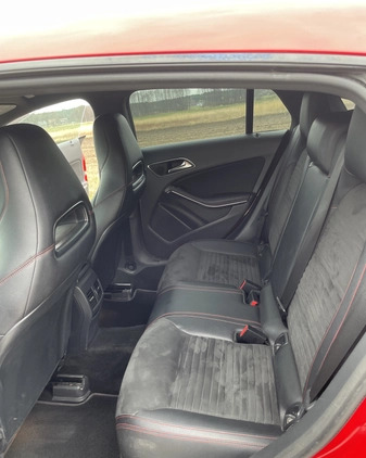 Mercedes-Benz CLA cena 87500 przebieg: 211520, rok produkcji 2017 z Kępno małe 137